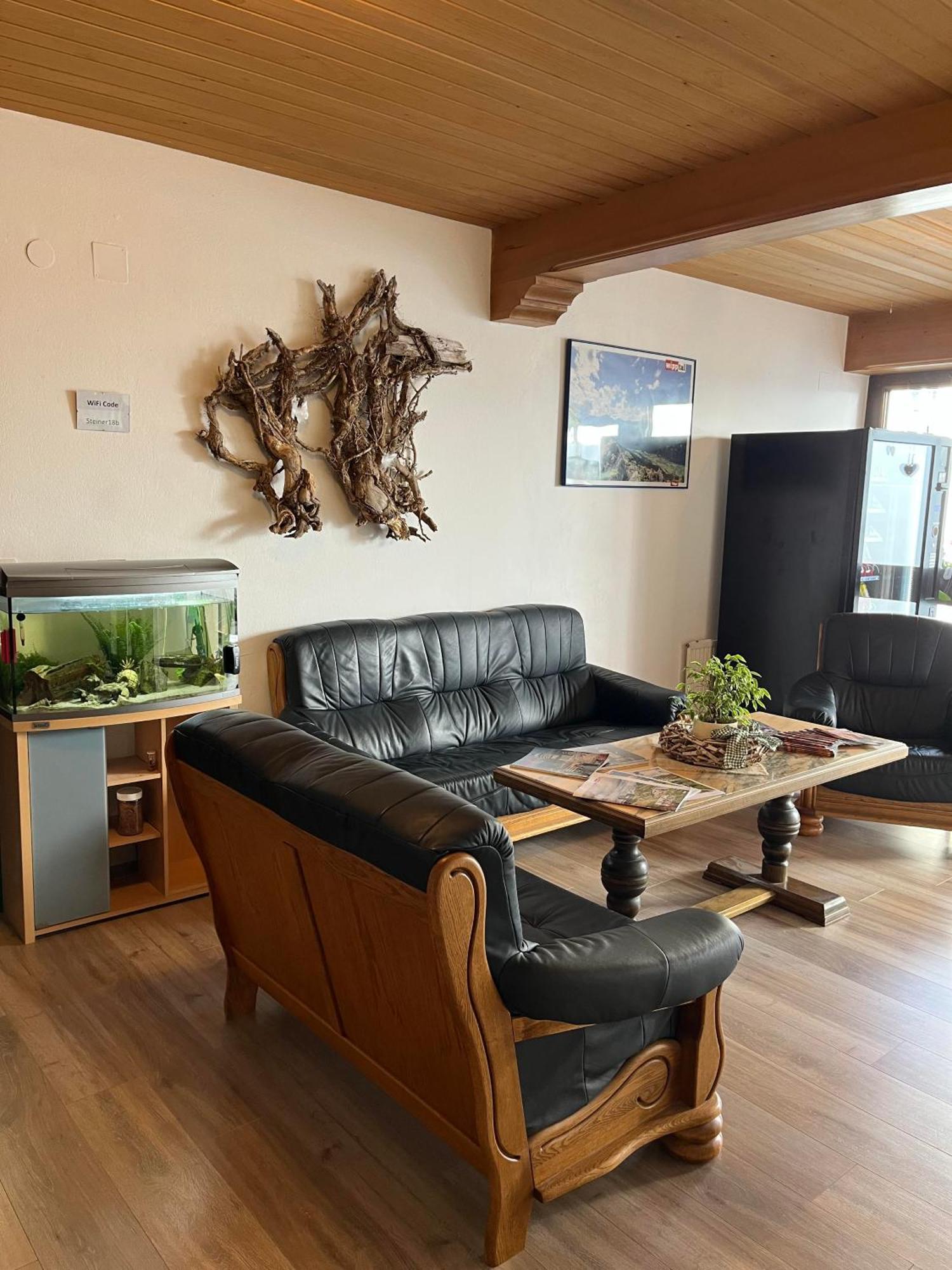 Pension Steiner, 6143 Matrei Am Brenner!!Check-In Between 15 - 21 O'Clock!! No Breakfast Muhlbachl Zewnętrze zdjęcie