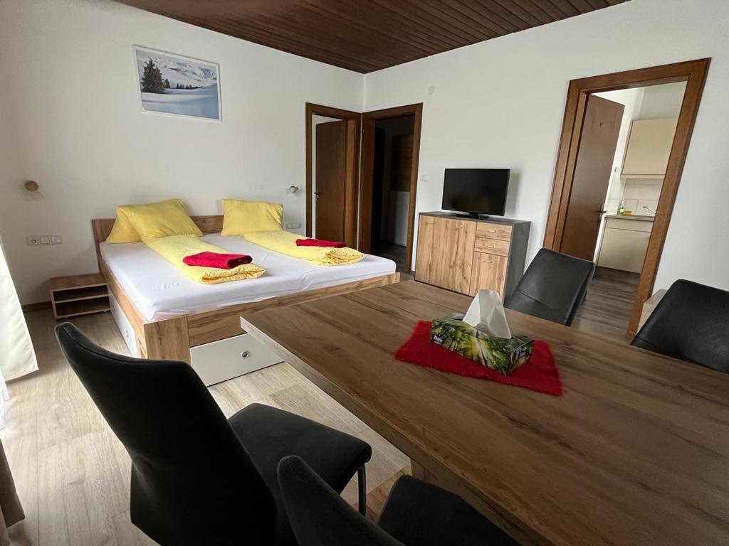 Pension Steiner, 6143 Matrei Am Brenner!!Check-In Between 15 - 21 O'Clock!! No Breakfast Muhlbachl Zewnętrze zdjęcie
