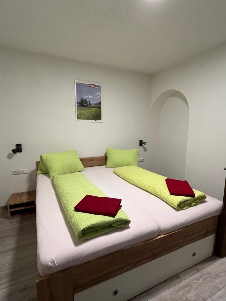 Pension Steiner, 6143 Matrei Am Brenner!!Check-In Between 15 - 21 O'Clock!! No Breakfast Muhlbachl Zewnętrze zdjęcie
